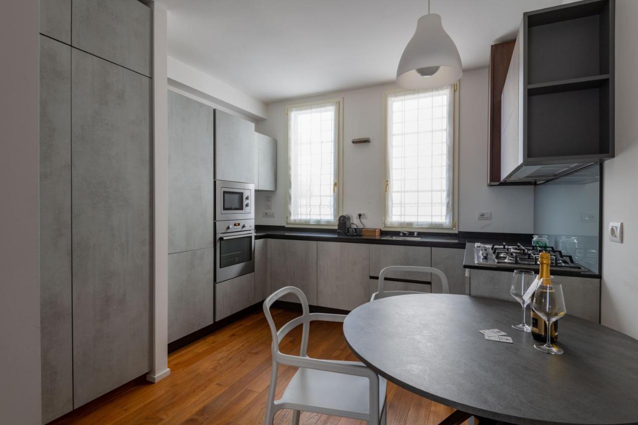 Milano Apartments Voghera Extérieur photo